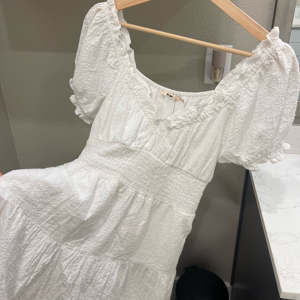 this dress is lovely, but unfortunately a lil big for me :(